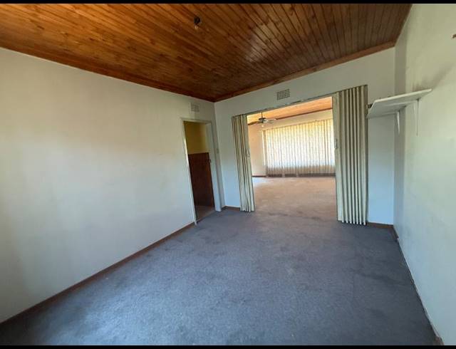4 BEDROOM HOUSE FOR SALE IN VANDERBIJLPARK CE 2
